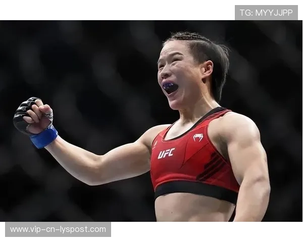 UFC女拳王怒喊“我还没用力”，对手脸都白了